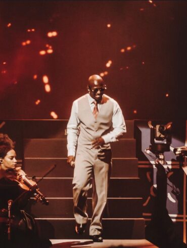 Mr money is singling